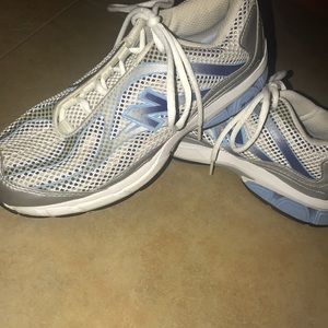 New Balance sneakers 👟